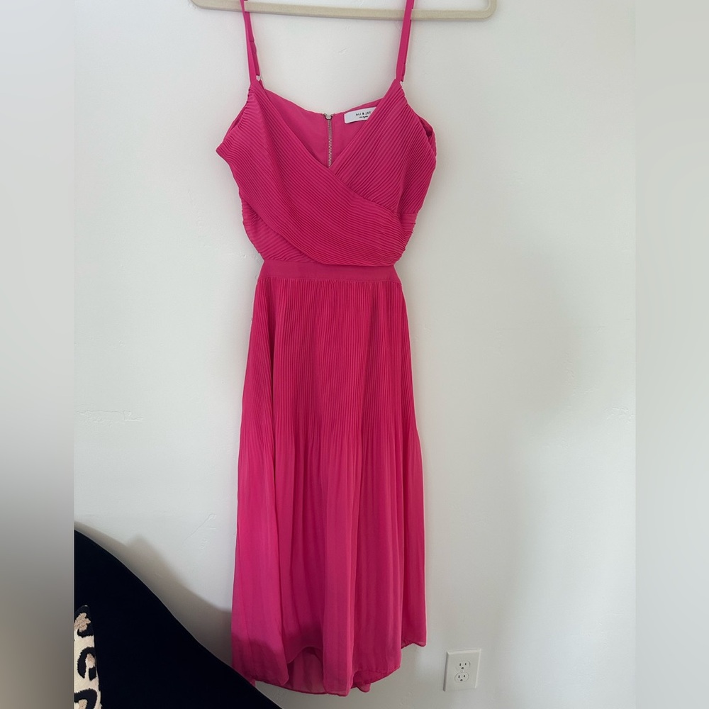 FUSCIA CUTOUT DRESS - Picture 3 of 5